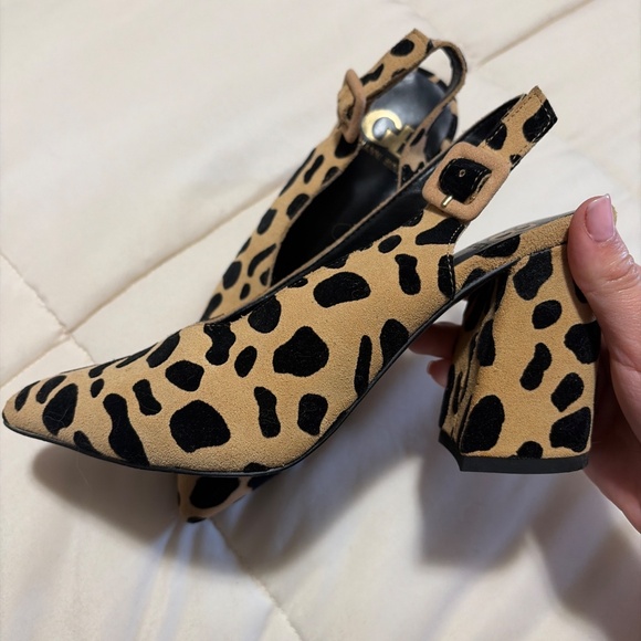 leopard print heels - Picture 3 of 3